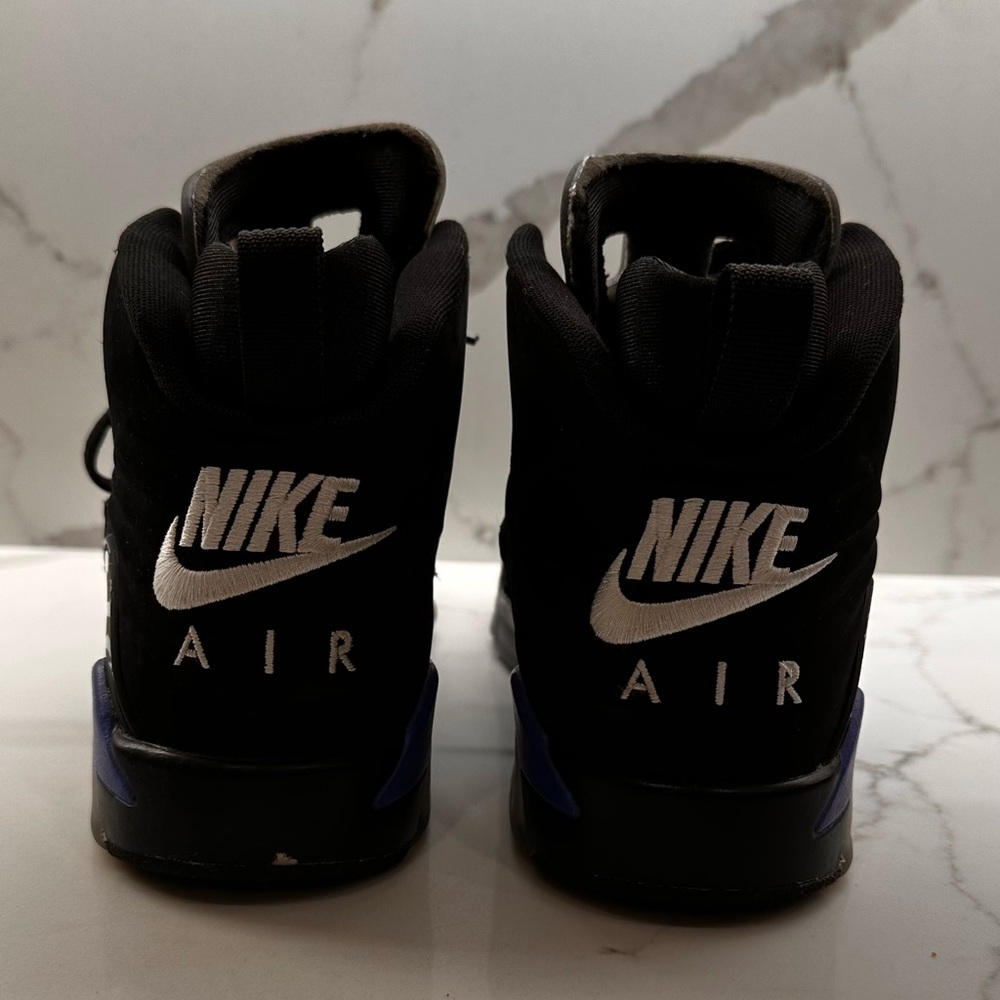 Youth Nike Air Jordan basketball sneaker